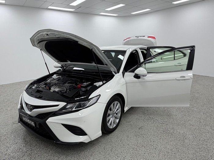 2018 Toyota Camry Ascent ASV70R Glacier White
