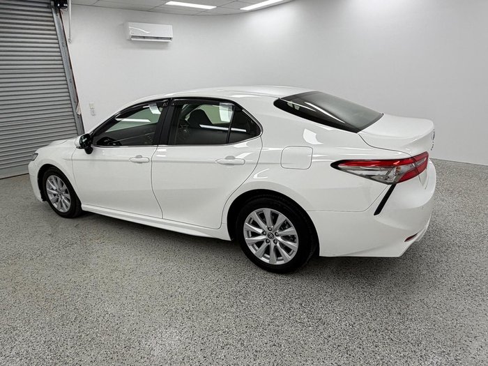 2018 Toyota Camry Ascent ASV70R Glacier White