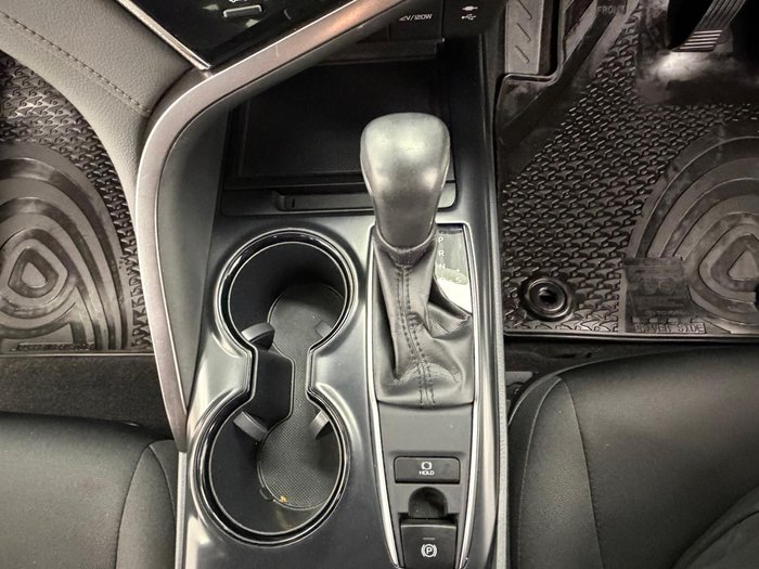 2018 Toyota Camry Ascent ASV70R Glacier White