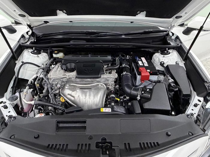2018 Toyota Camry Ascent ASV70R Glacier White