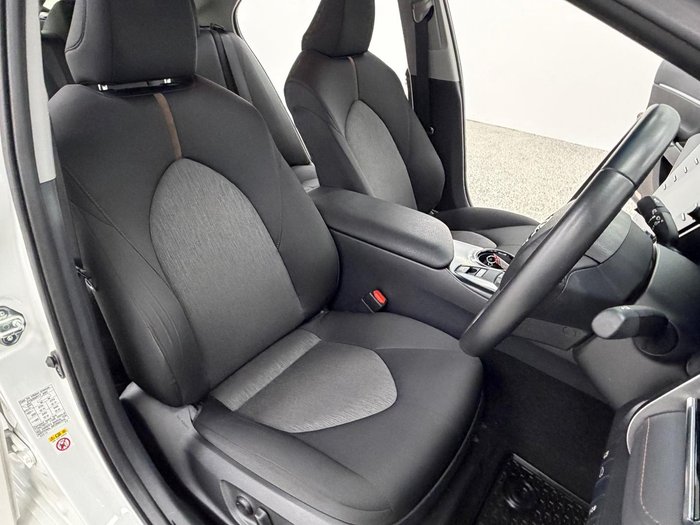 2018 Toyota Camry Ascent ASV70R Glacier White