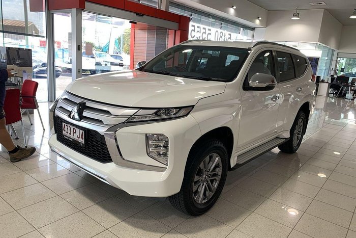2024 Mitsubishi Pajero Sport GLX