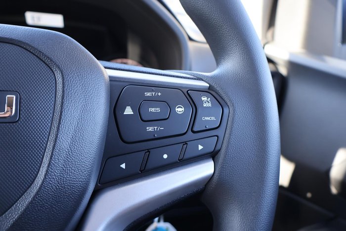 2025 Isuzu D-MAX SX