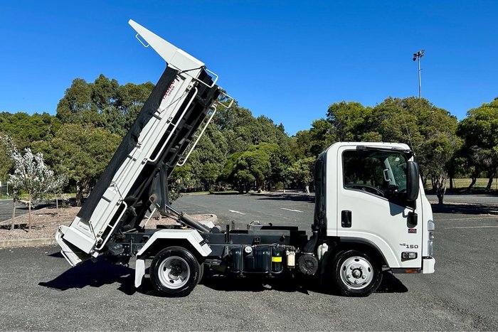 2023 Isuzu N Series NLR 45-150 Tipper
