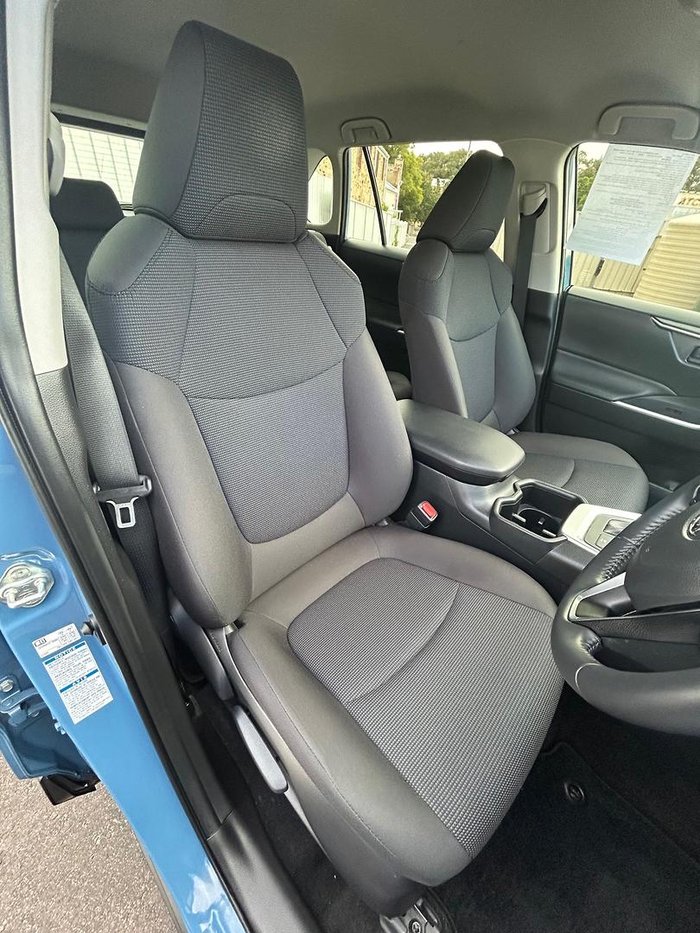 2022 Toyota RAV4 GX