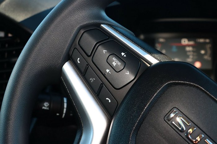 2025 Isuzu D-MAX SX