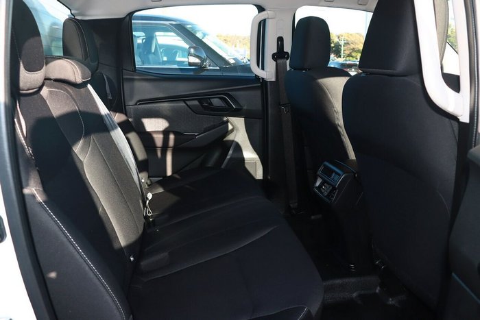 2025 Isuzu D-MAX SX