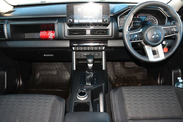 2025 Mitsubishi Triton GLX-R