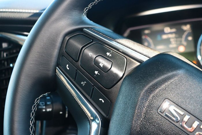 2024 Isuzu MU-X LS-T