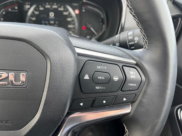 2025 Isuzu D-MAX LS-U