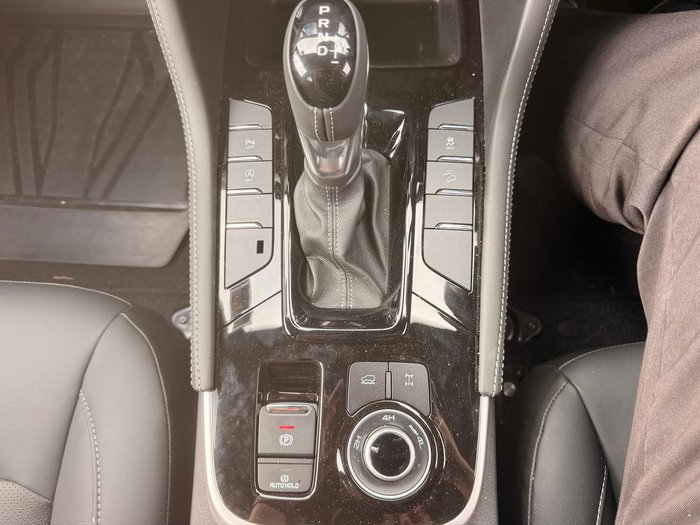 2025 Isuzu MU-X LS-T