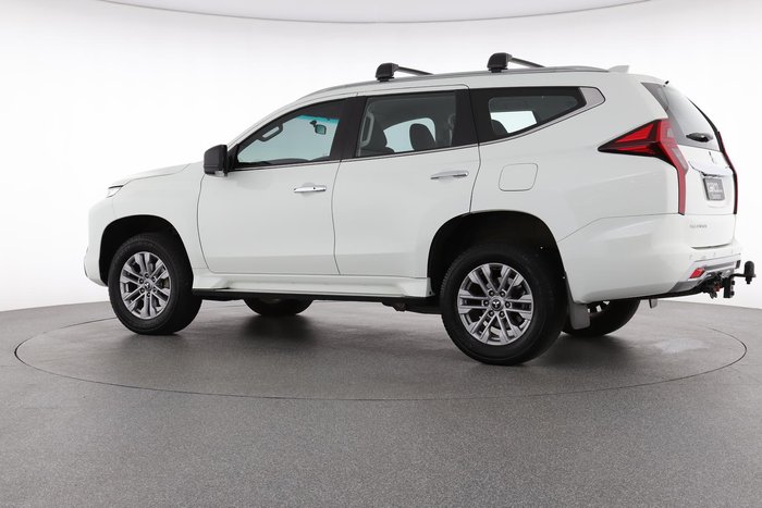 2022 Mitsubishi Pajero Sport GLX