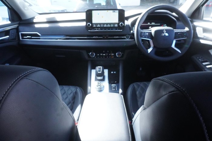 2024 Mitsubishi Outlander PHEV Exceed