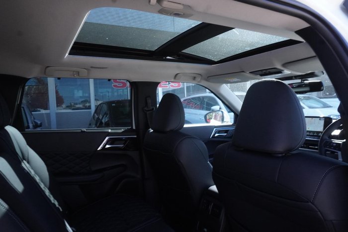 2024 Mitsubishi Outlander PHEV Exceed