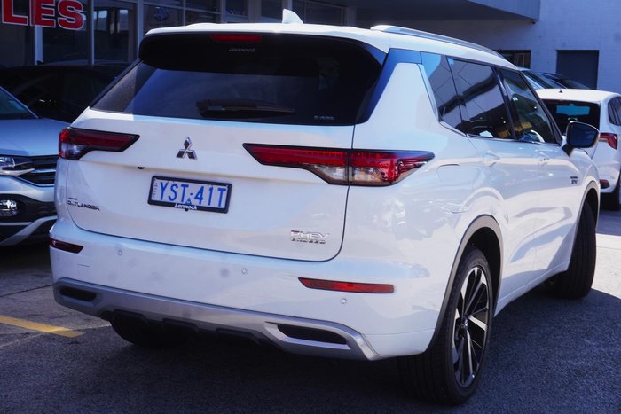 2024 Mitsubishi Outlander PHEV Exceed