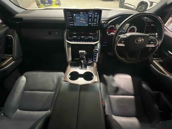 2022 Toyota Landcruiser VX
