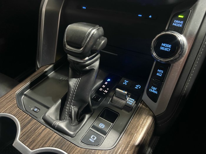 2022 Toyota Landcruiser VX