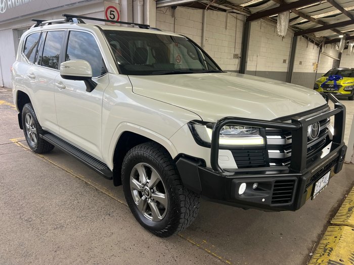 2022 Toyota Landcruiser VX