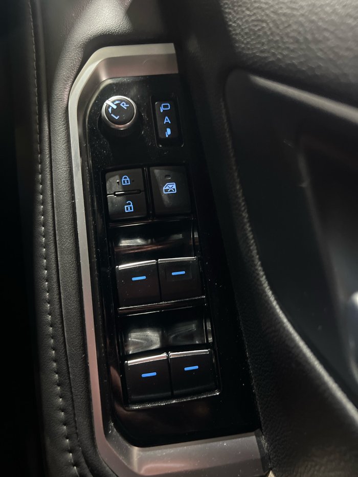 2022 Toyota Landcruiser VX