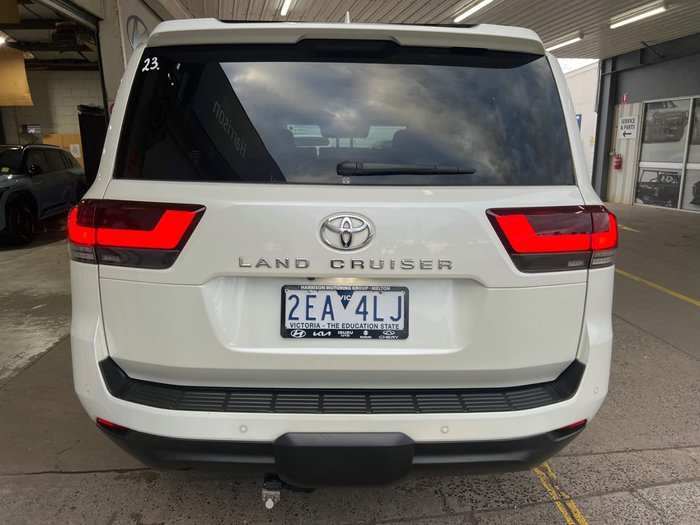 2022 Toyota Landcruiser VX