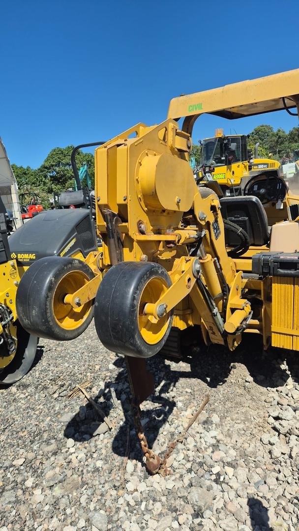 2011 Vermeer Rtx550 Yellow