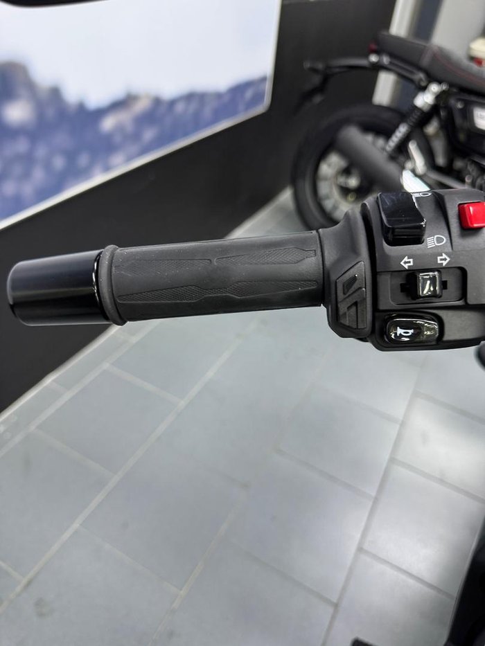 2025 Kawasaki Vulcan S Full Power Vulcan S Black