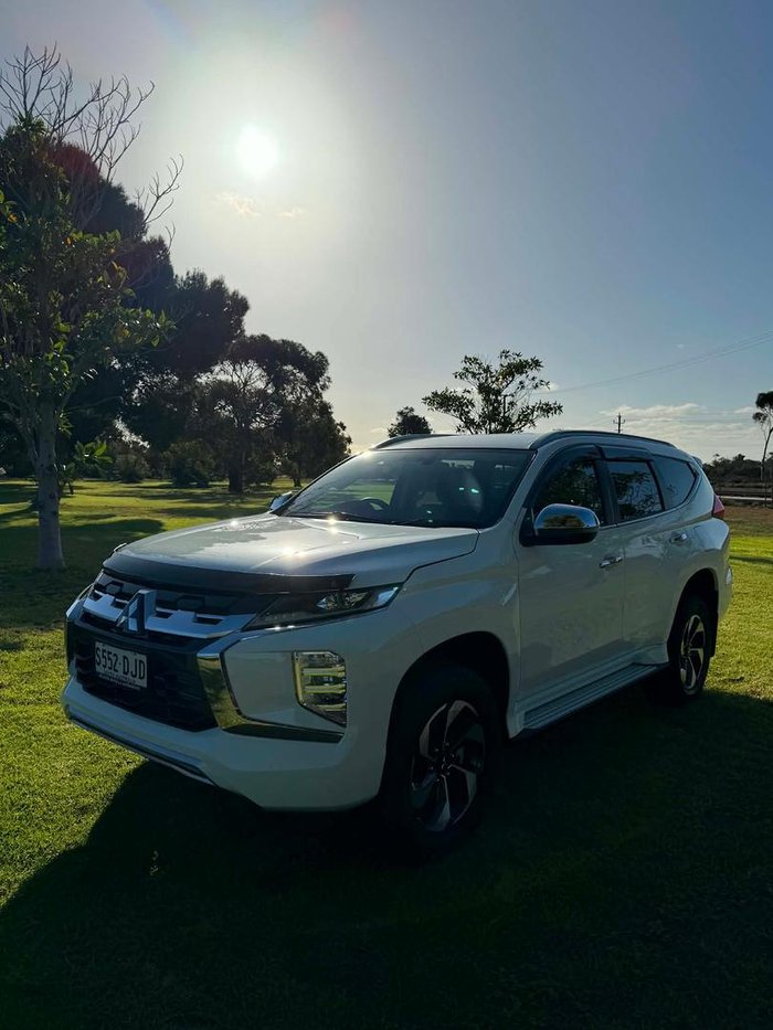 2024 Mitsubishi Pajero Sport GLS