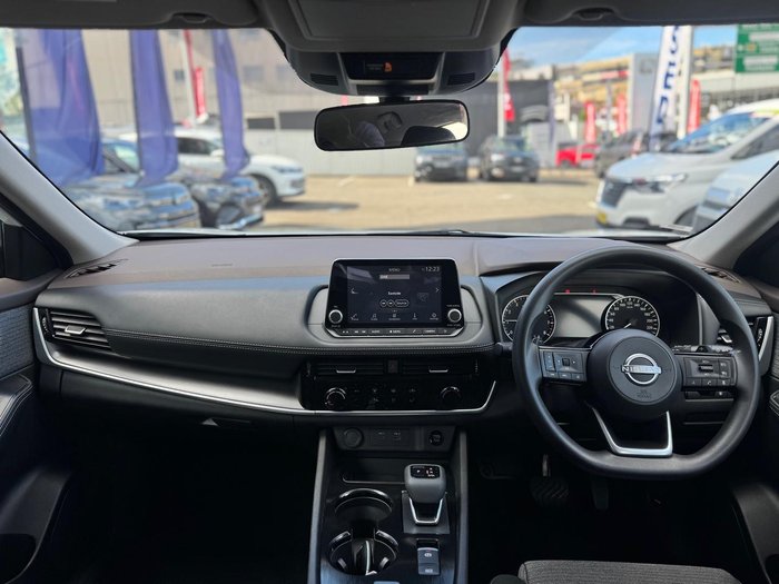 2024 Nissan X-TRAIL ST