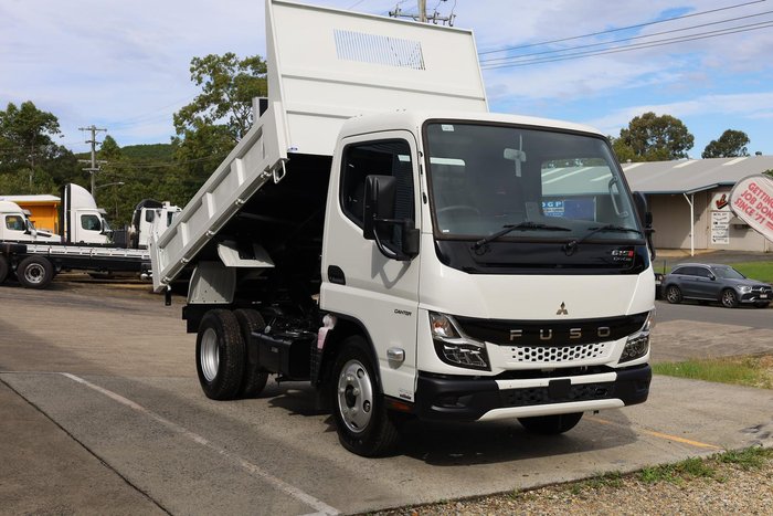 2025 Fuso Canter 615 Tipper White