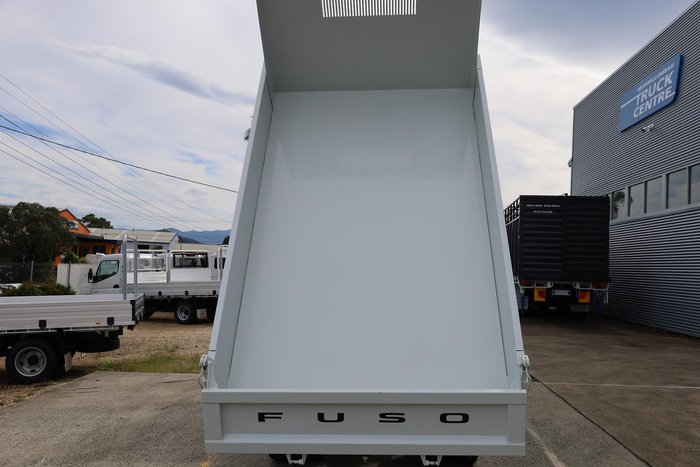 2025 Fuso Canter 615 Tipper White