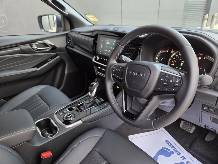 2025 Isuzu MU-X LS-T