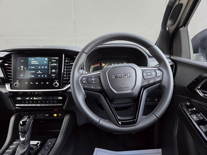 2025 Isuzu MU-X LS-T