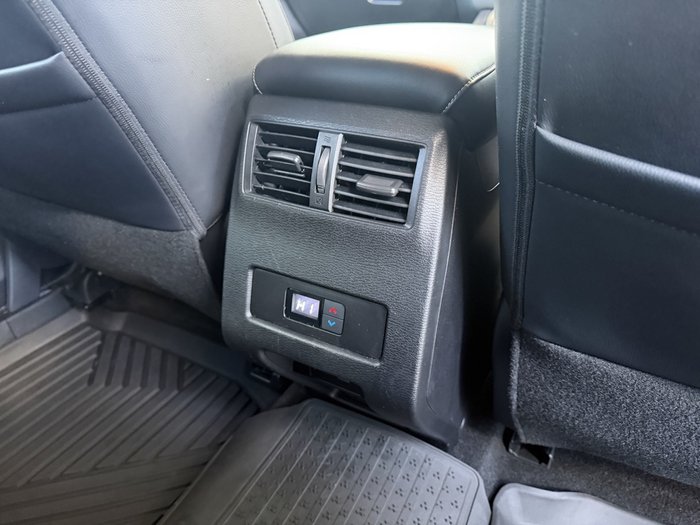 2023 Mitsubishi Outlander PHEV Exceed