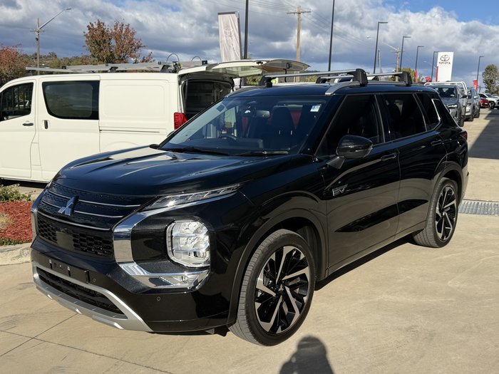 2023 Mitsubishi Outlander PHEV Exceed