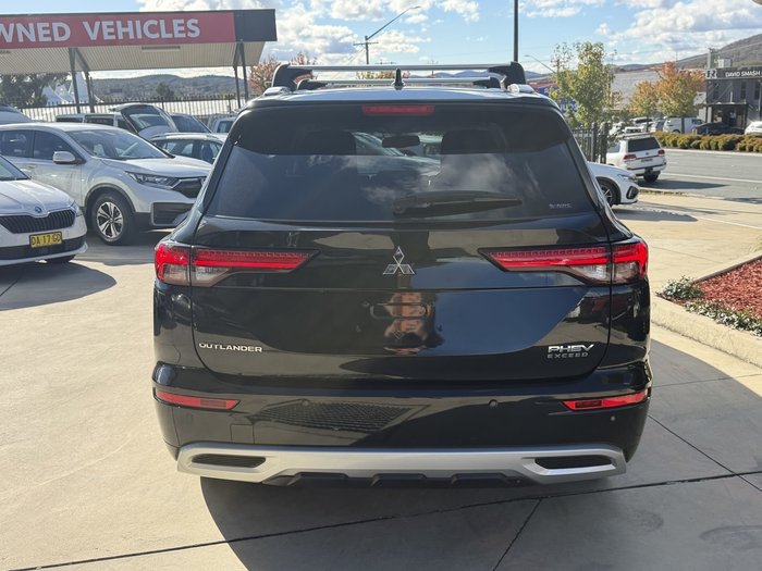 2023 Mitsubishi Outlander PHEV Exceed