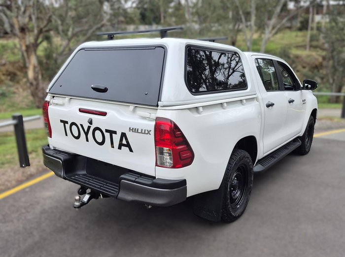 2020 Toyota Hilux SR