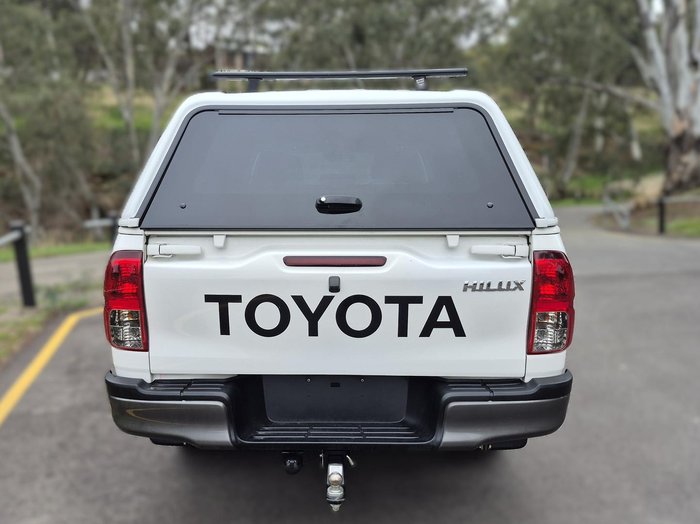 2020 Toyota Hilux SR