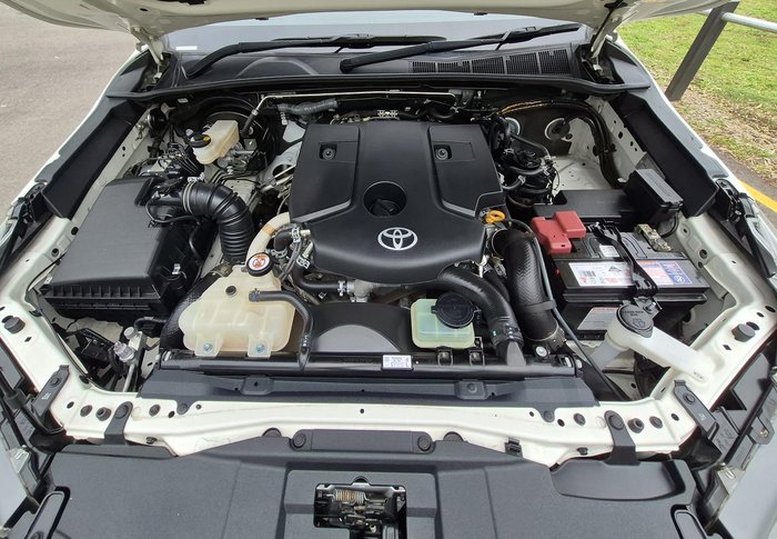 2020 Toyota Hilux SR