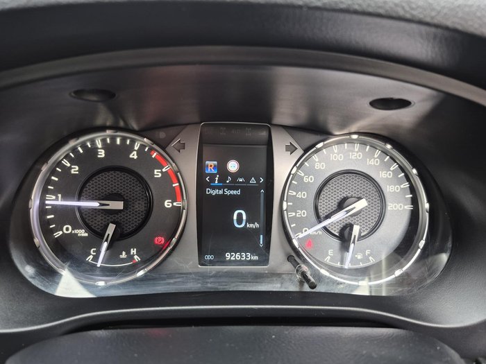 2020 Toyota Hilux SR
