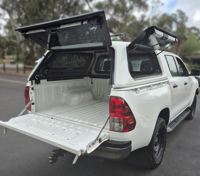 2021 Toyota Hilux SR