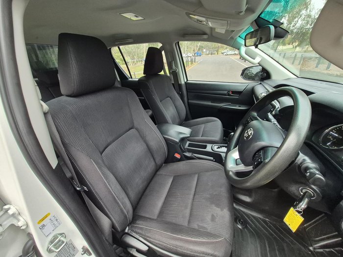 2021 Toyota Hilux SR