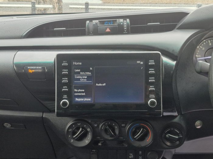 2021 Toyota Hilux SR