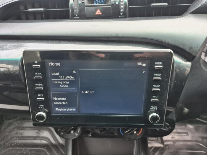 2021 Toyota Hilux SR