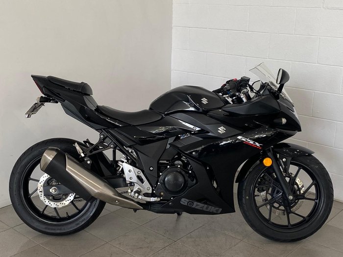 2017 Suzuki GSX250R GSX Black