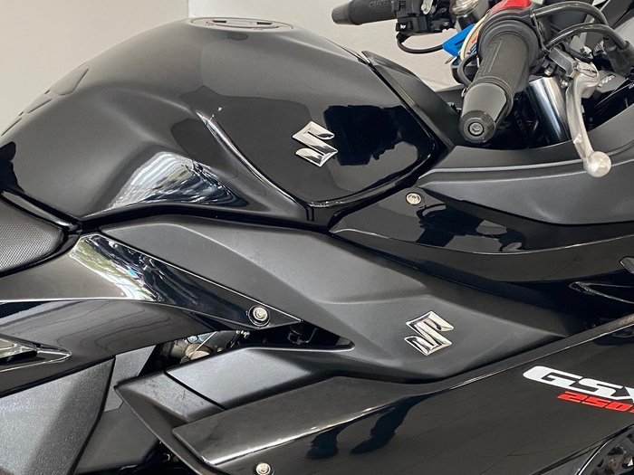 2017 Suzuki GSX250R GSX Black