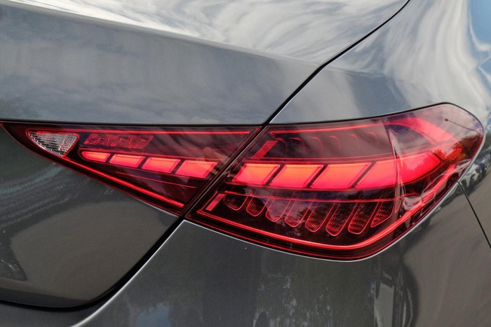 2024 Mercedes-Benz C-Class C200