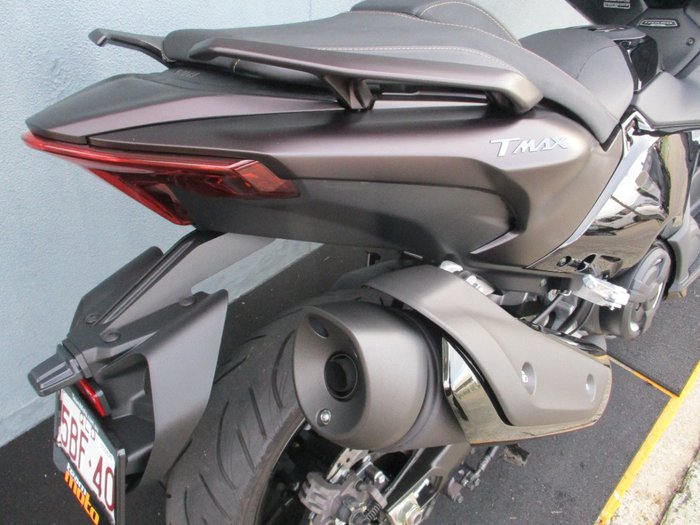 2024 Yamaha TMAX 560 (ABS) MAROON