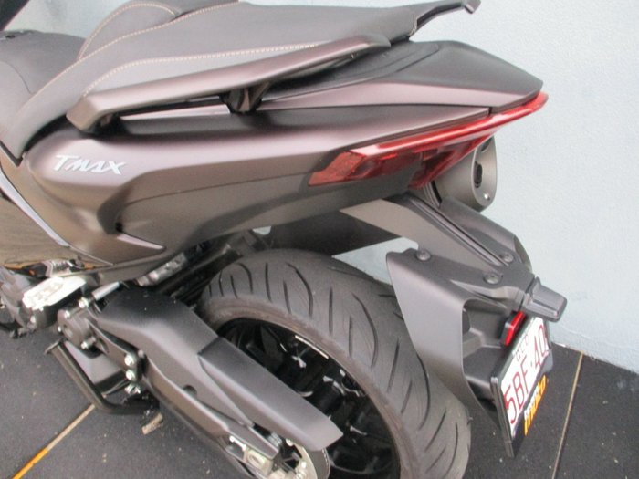 2024 Yamaha TMAX 560 (ABS) MAROON