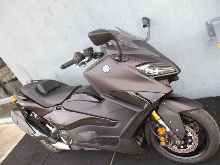 2024 Yamaha TMAX 560 (ABS) MAROON