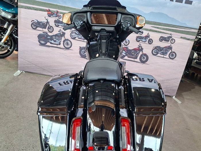 2025 HARLEY-DAVIDSON FLHX STREET GLIDE (117)